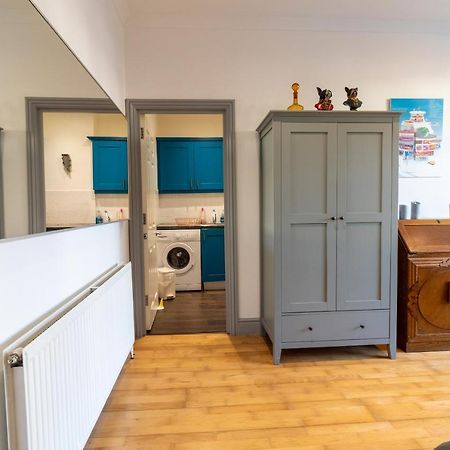 Spacious And Light Flat In Clapham Лондон Екстер'єр фото