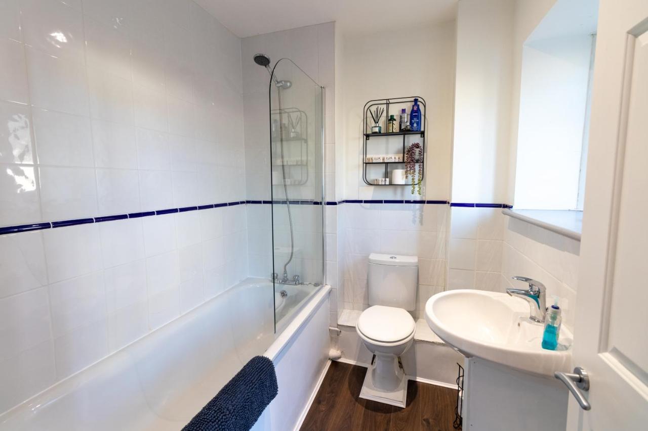 Spacious And Light Flat In Clapham Лондон Екстер'єр фото